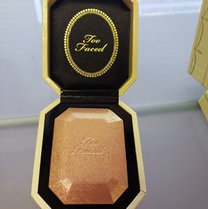 Too Faced HIGHLIGHTERS